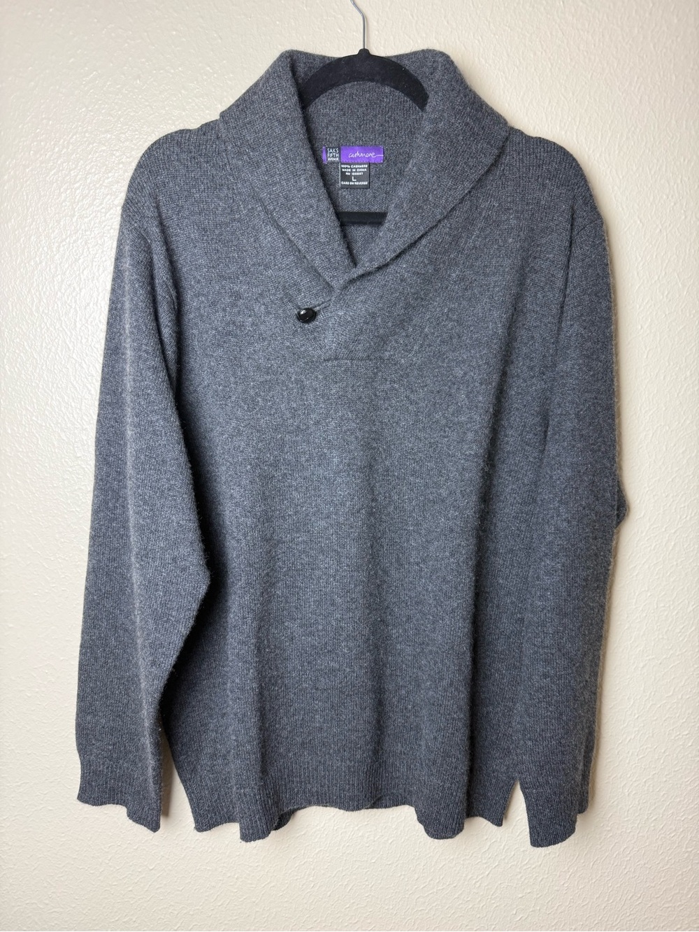 Saks fifth avenue men’s cashmere sweater